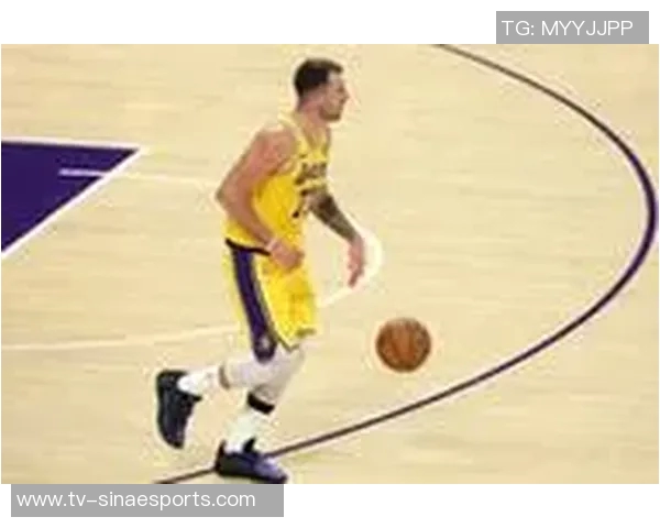 东契奇谈防守进步强调与队友沟通与参与的重要性 东契奇谈防守进步强调与队友沟通与参与的重要性