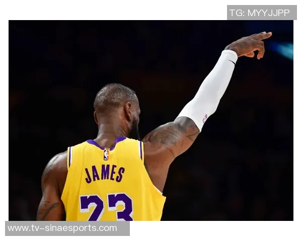 帕森斯：詹姆斯回归后里夫斯依然是湖人队的第二选择